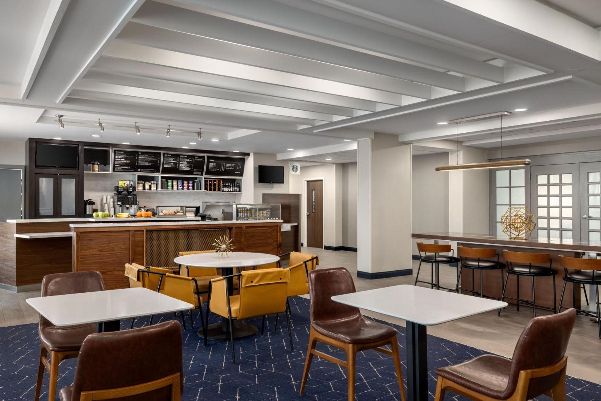 Courtyard By Marriott Kokomo Exterior photo